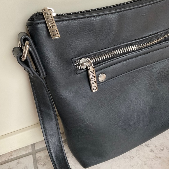 Roots 73 - Vegan Leather Crossbody Black Colour Shoulder Bag NWOT - Picture 6 of 16